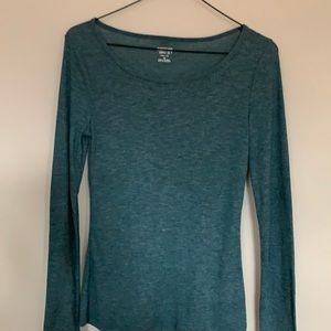 Long sleeve waffle material shirt